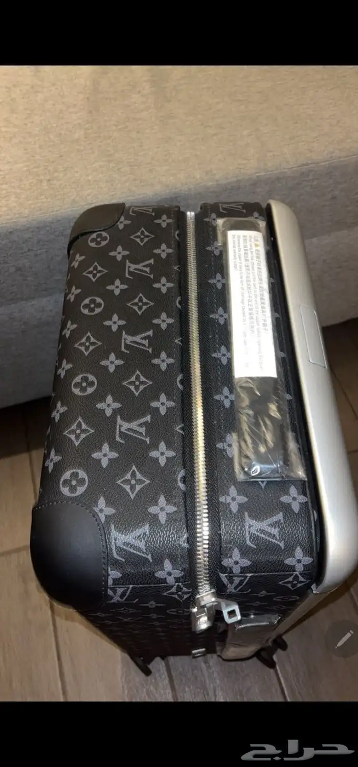 شنطه لويس فيتون ماستر طبق الاصل المطلوب 2000 2
