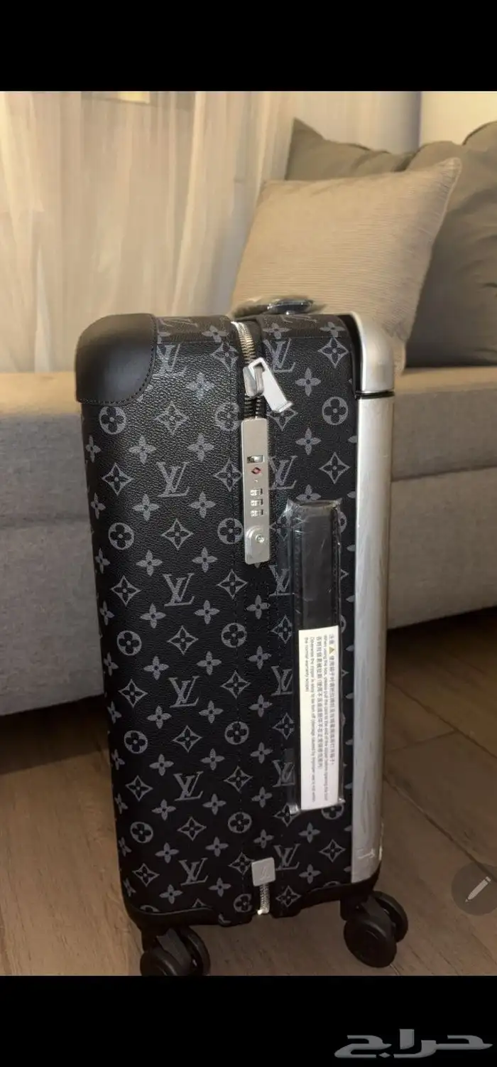 شنطه لويس فيتون ماستر طبق الاصل المطلوب 2000 0