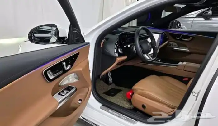 مرسيدس إيي 300 Benz E300 2025 4