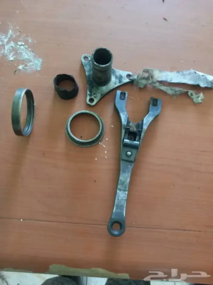 مندوب قطع غيار مستعمل تشليح الحاير 1