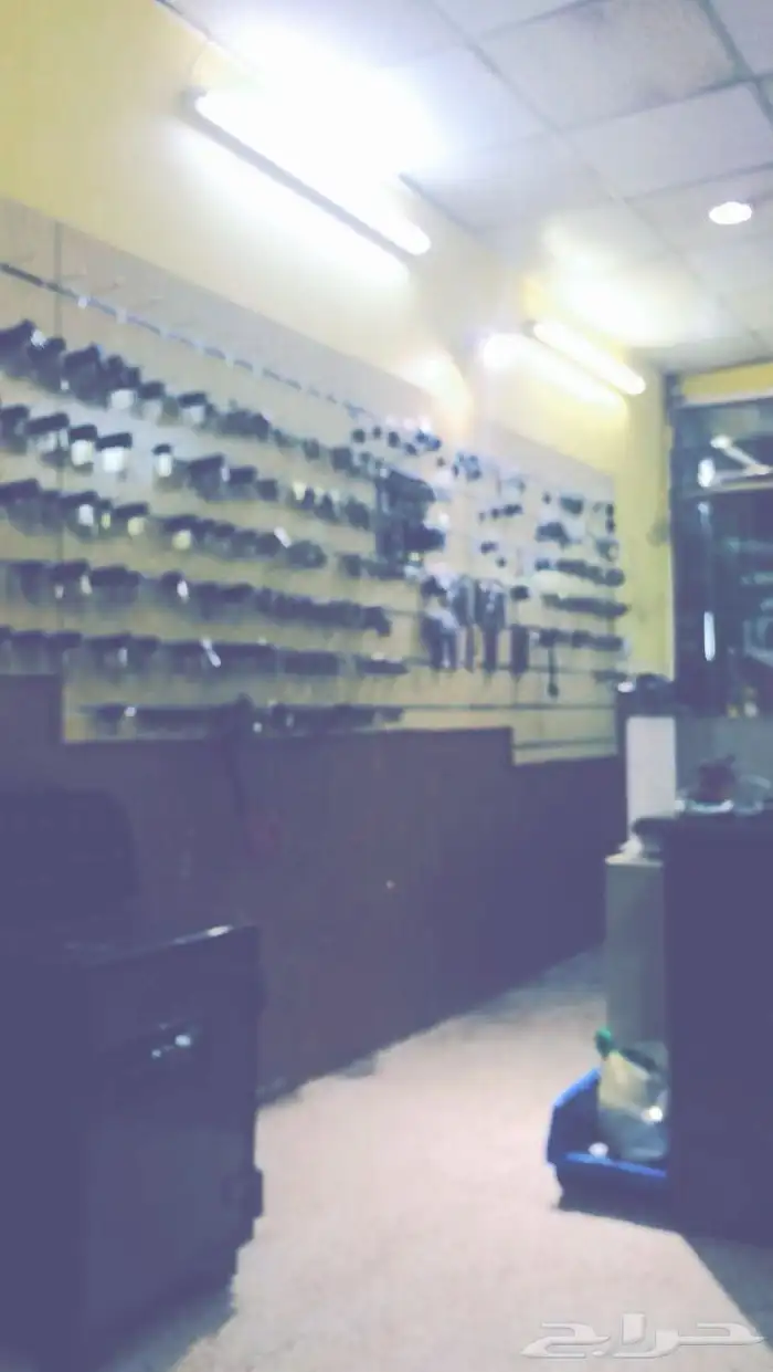 محل مفاتيح المفتاح الإلكتروني 8