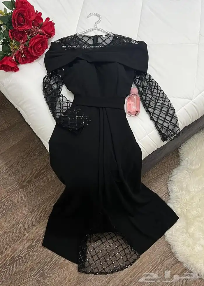 فستان اسود  باربي 2