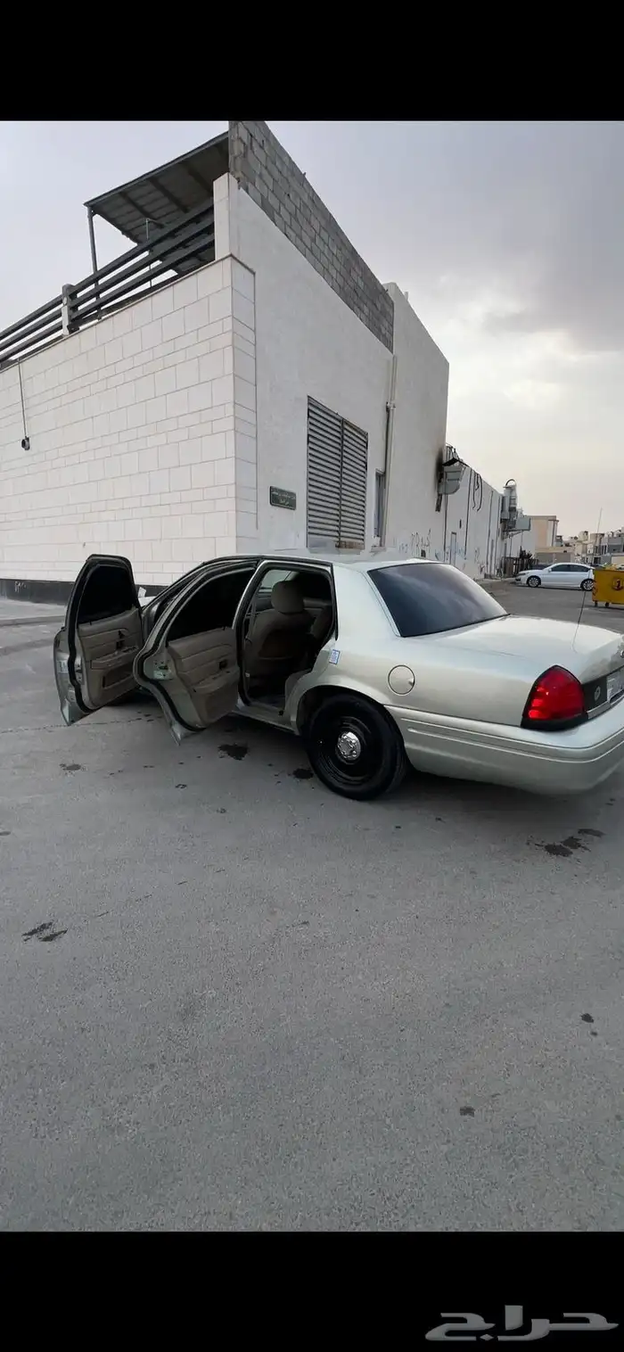 فورد فكتوريا 2
