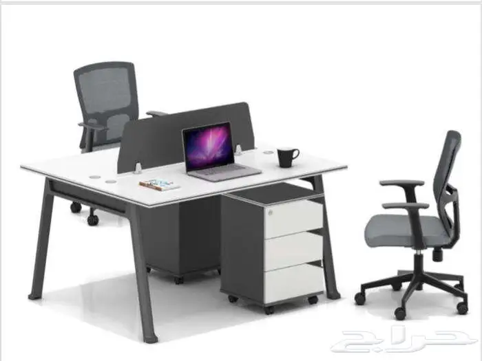 اثاث مكتبي مكاتب الي شركات مودرن فخم ابيض وبارتشن وكراسي 2