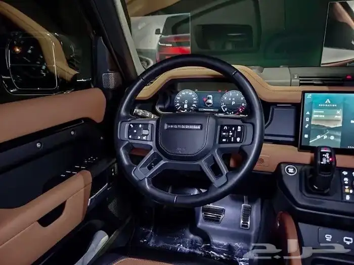 للبيع ديفندر X موديل 2023 ممشى قليل داخليه جملي وارد كندا 11