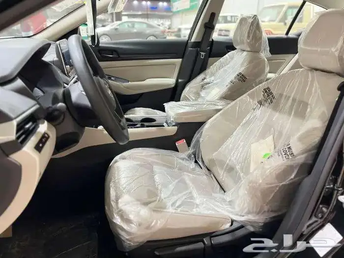 نيسان التيما نص فل واستندر لون اسود موديل 2025 19