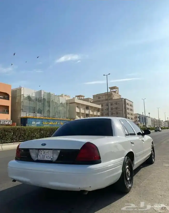 فورد بوليسي اصل 2003 كندي مكينه شرط قير موضب محركات شرط 5