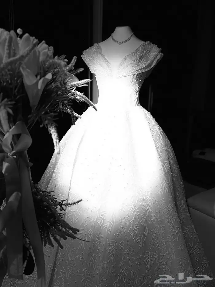 فستان جديد لبس مره وحده فستان ملكه ويصلح لزواج خفيف 0