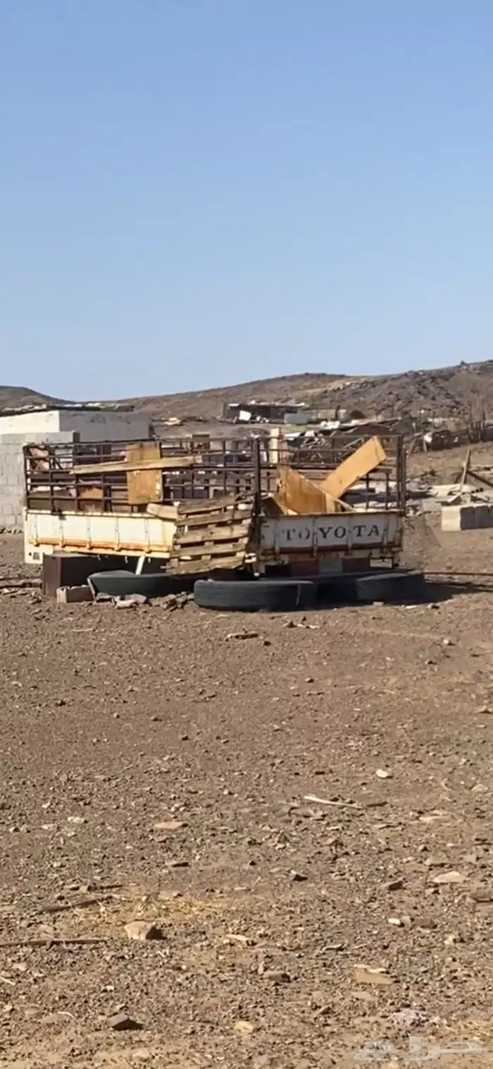 صندوق للبيع تيوتا طول أربعة متر 0