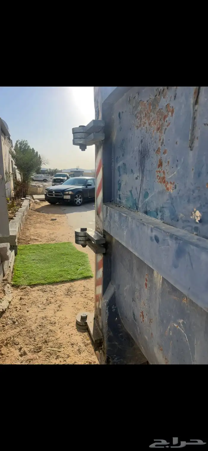 للبيع صندوق مقاس 30 ياردة متبقي 3 حبات فقط 4