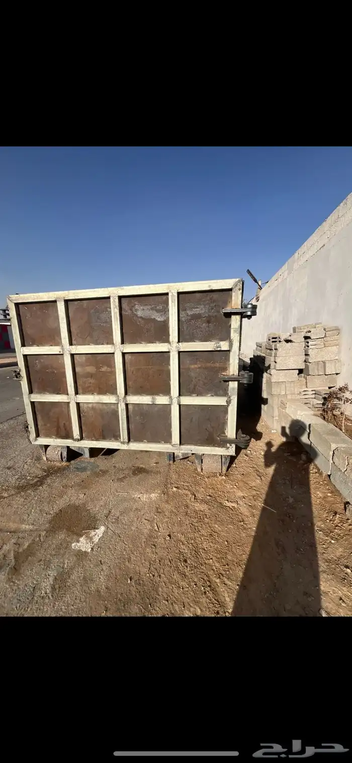 للبيع صندوق مقاس 30 ياردة متبقي 3 حبات فقط 6