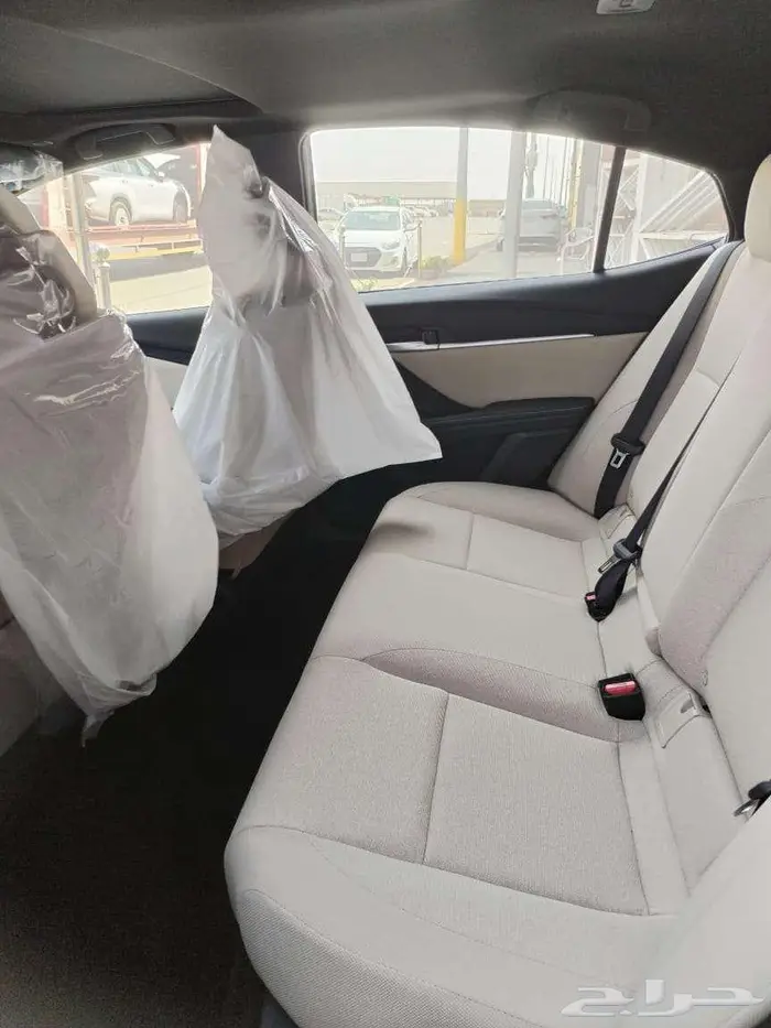 كامري LE بنزين سعودي 2025 اسود 3