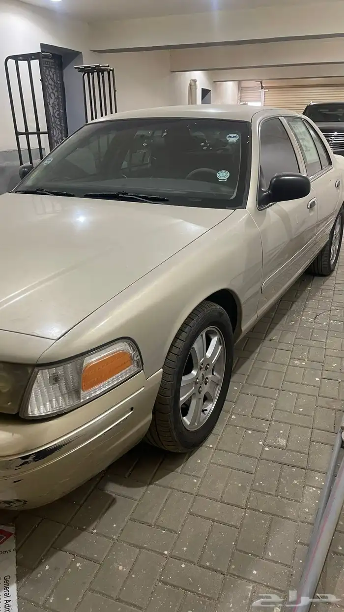 فورد كراون فكتوريا 2003 5