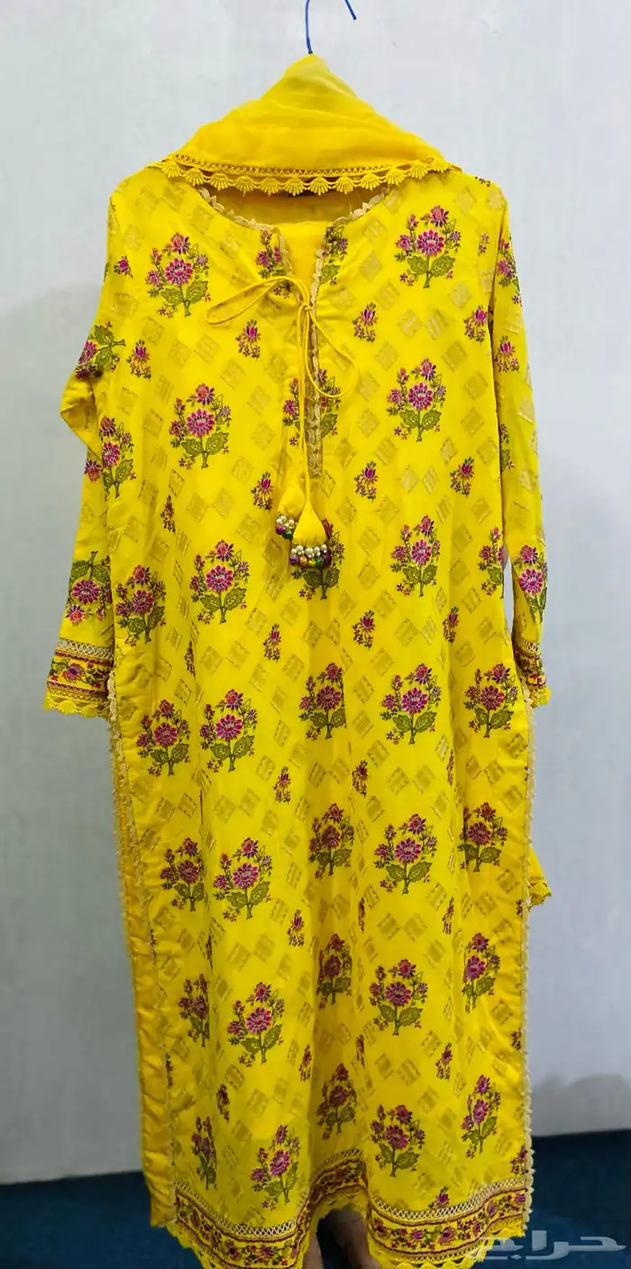Bareeze 3 piece dress medium size 2