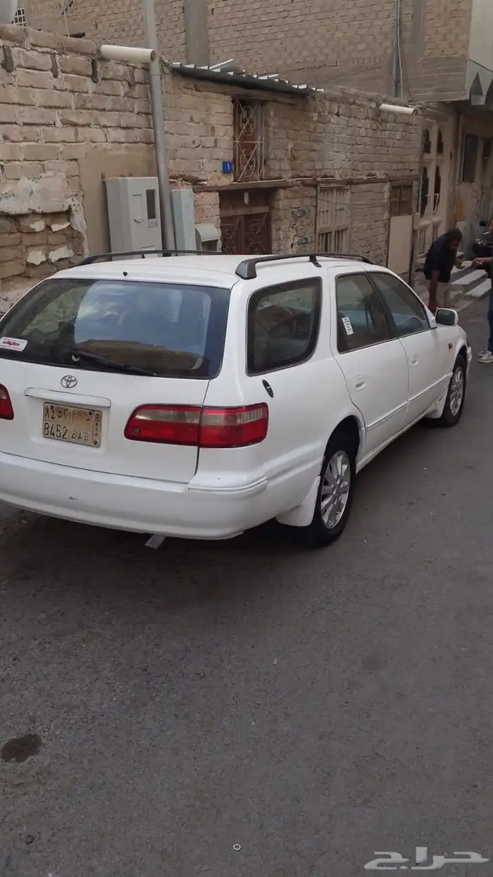 كامري بكس 2002 اللون ابيض 1