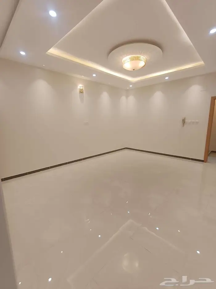 شقة للبيع حي الموظفين 5