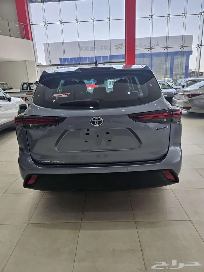 تويوتا هايلاندر 4x2 هايبرد موديل 2024 10