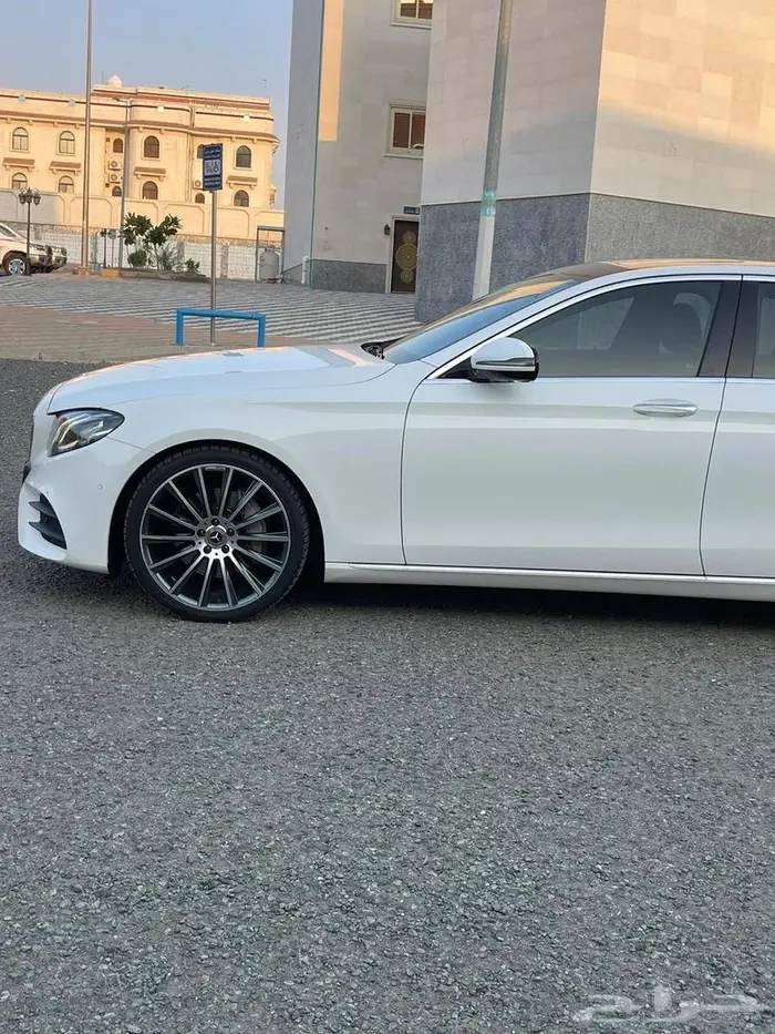 مرسيدس E300 2019 7