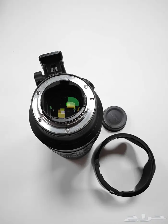 للبيع عدسه نيكون 70-200. Nikon lens 3