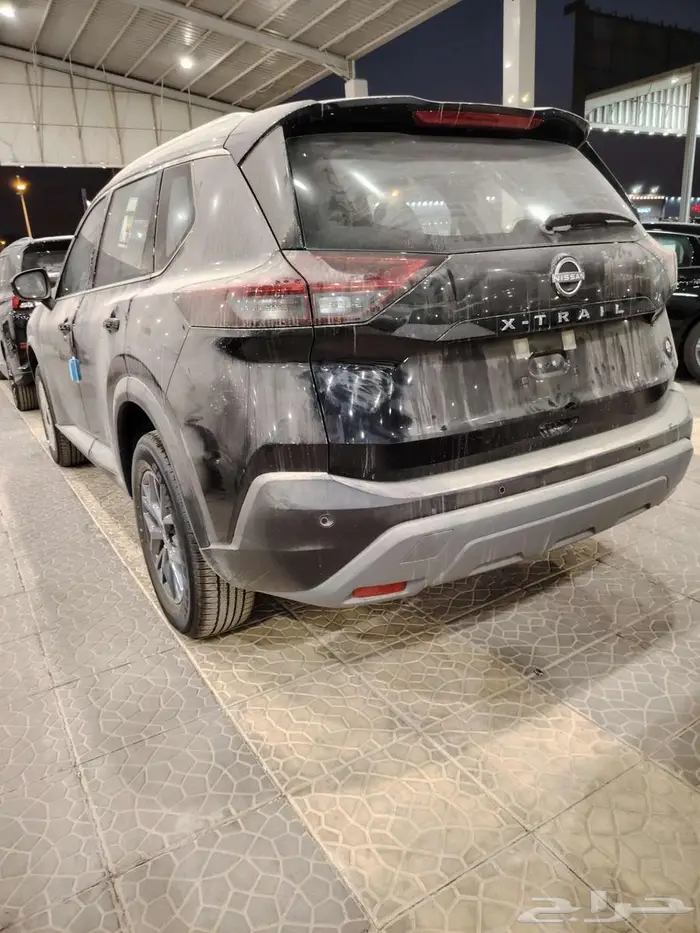 نيسان اكس تريل7 راكب دبل 2025 اسود X -TRAIL 2