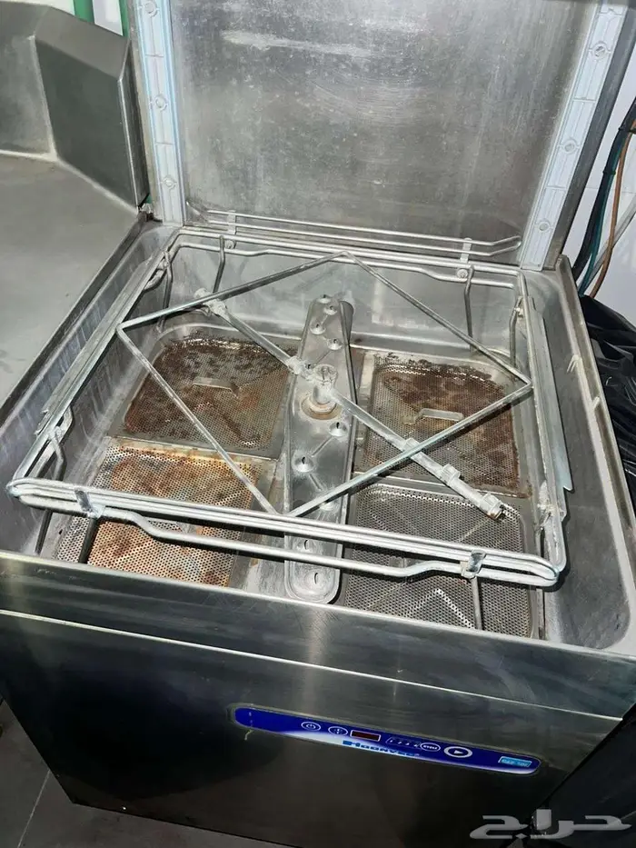 معدات مطاعم للبيع طاولات استنلس   بوتجاز   مغاسل   ثلاجات 6