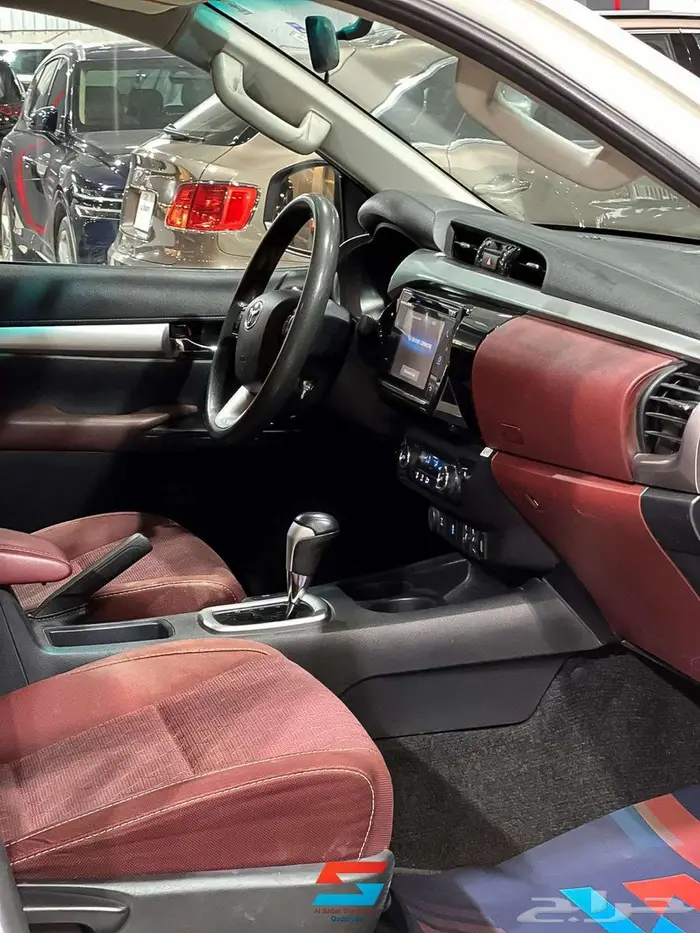 تويوتا هايلوكس 12