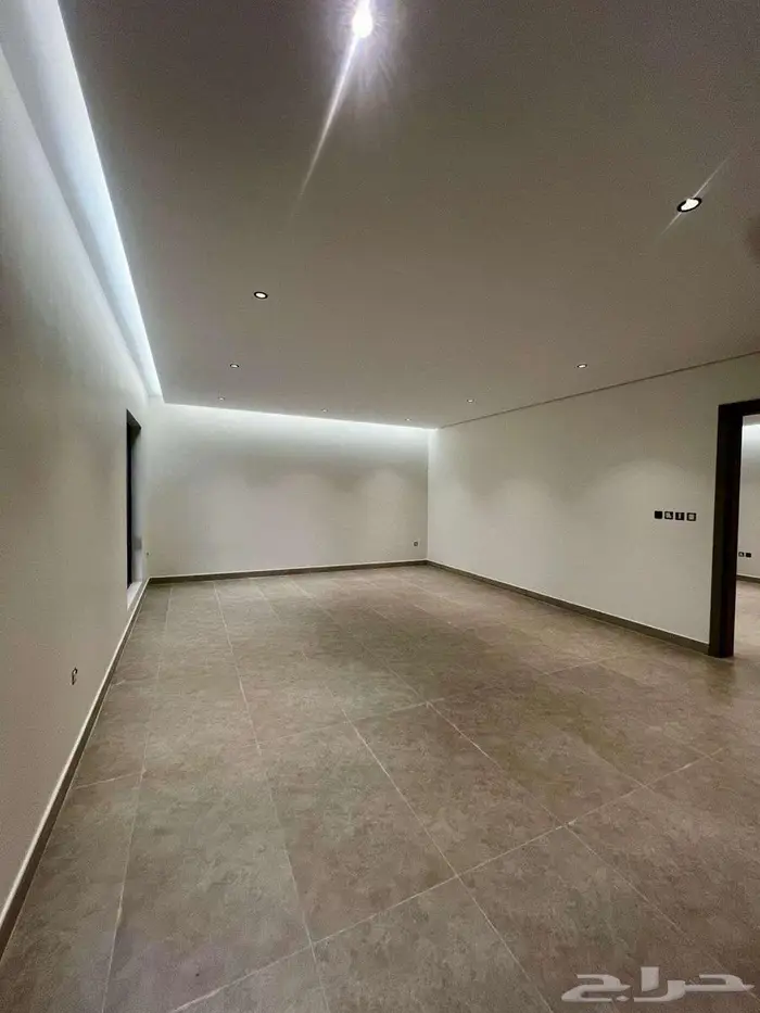فيلافاخرة للبيع حي الملك فهد 312م فرصه بسعر مميز 1