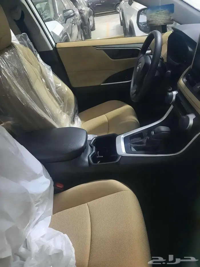 تويوتا راف فور اصفار بدون دفعه اولى 7