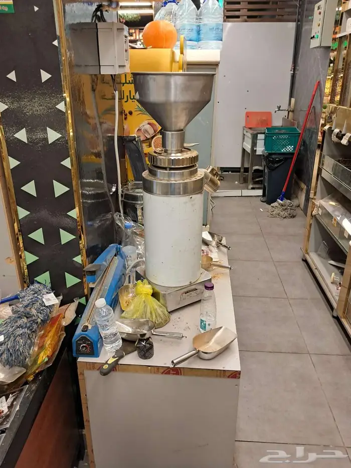 ثلاجه عرض وتخشيبة مكسرات وطاحونه 6