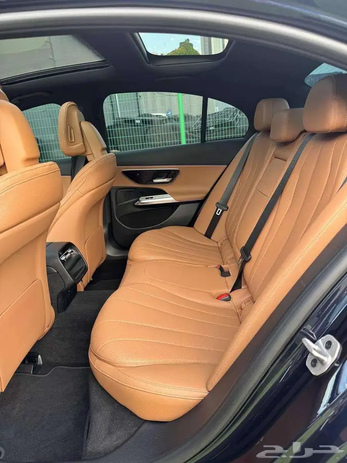 لسرعة البيع 215000 سيارة مرسيدس E200 حالة فوق الممتازة 13