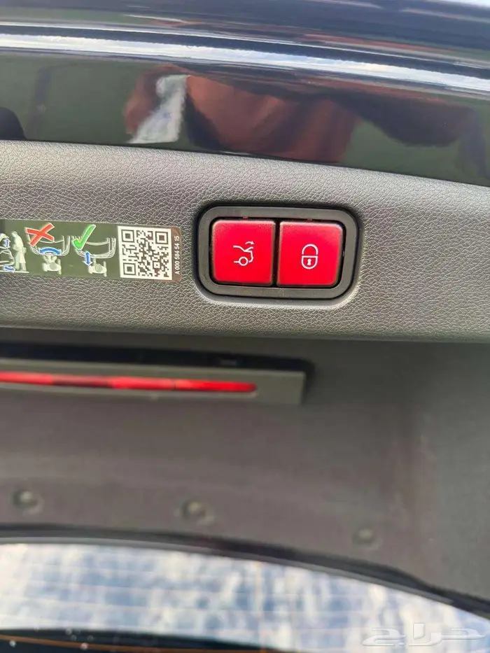 لسرعة البيع 215000 سيارة مرسيدس E200 حالة فوق الممتازة 30