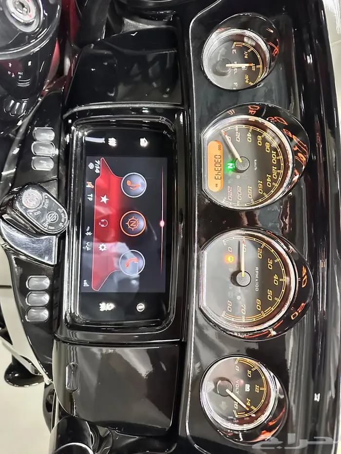 للبيع دباب هارلي ستريت قلايد موديل 2020 Street Glide 8