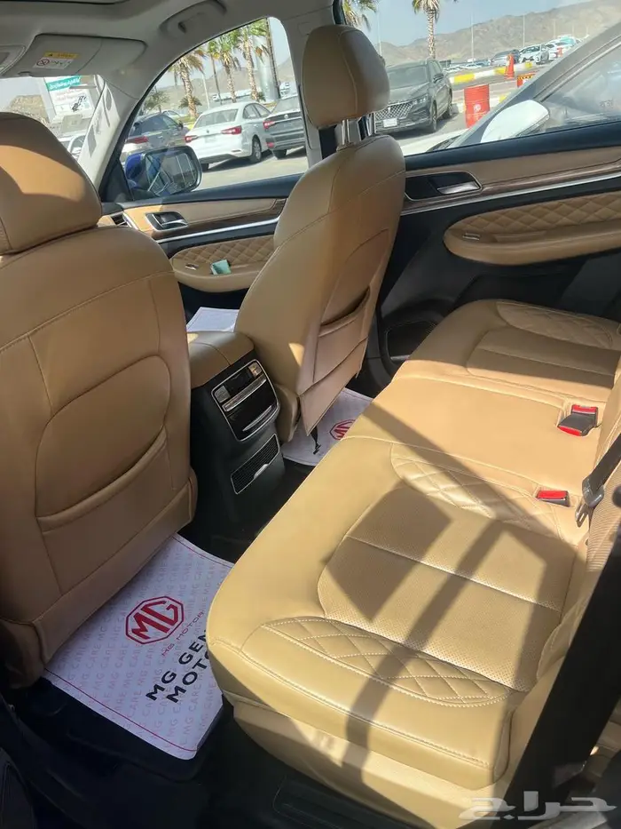 جيب عائلي رياضي MG-RX8 موديل 2020 4