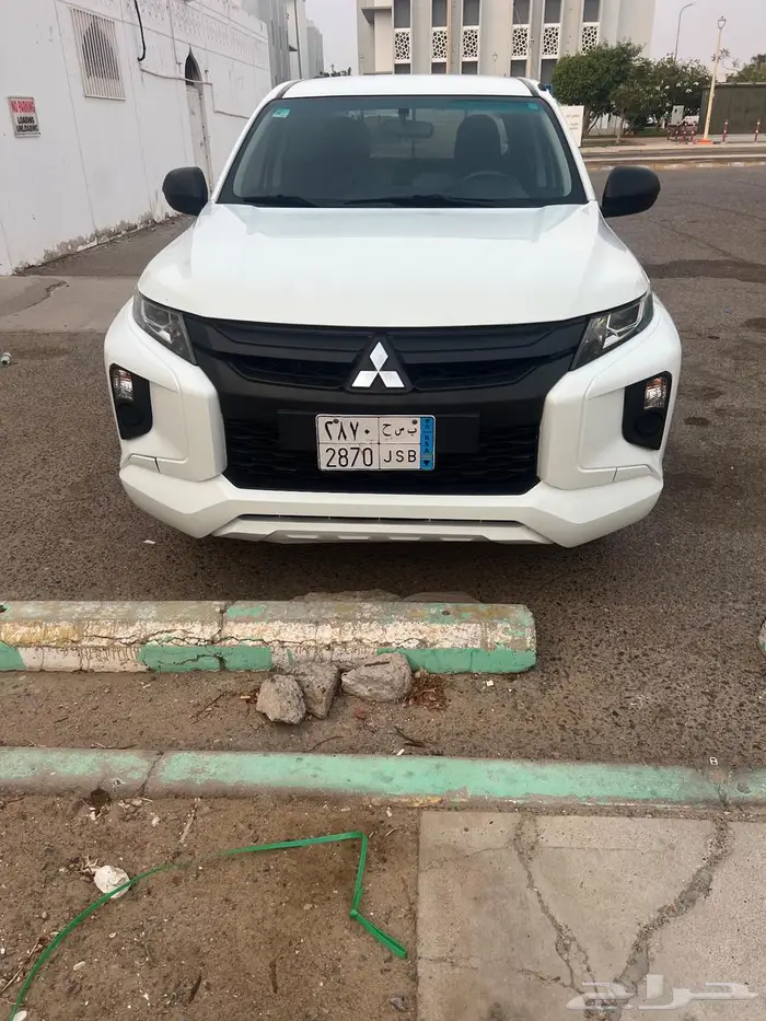 ميتسوبيشي L200 2021 نظيفة وممشى قليل 6