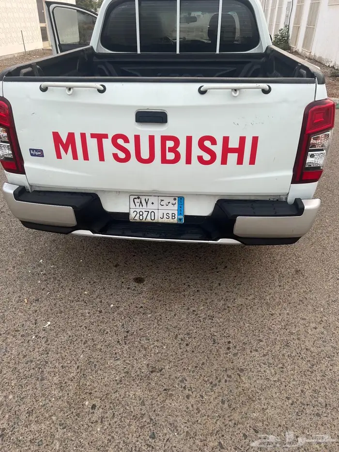 ميتسوبيشي L200 2021 نظيفة وممشى قليل 10