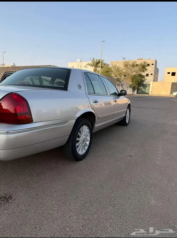 فورد جراند ماركيز سعودي 2009 1