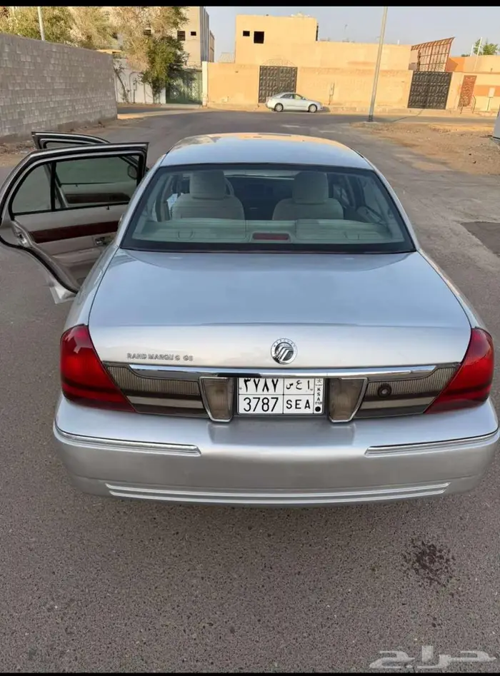 فورد جراند ماركيز سعودي 2009 18