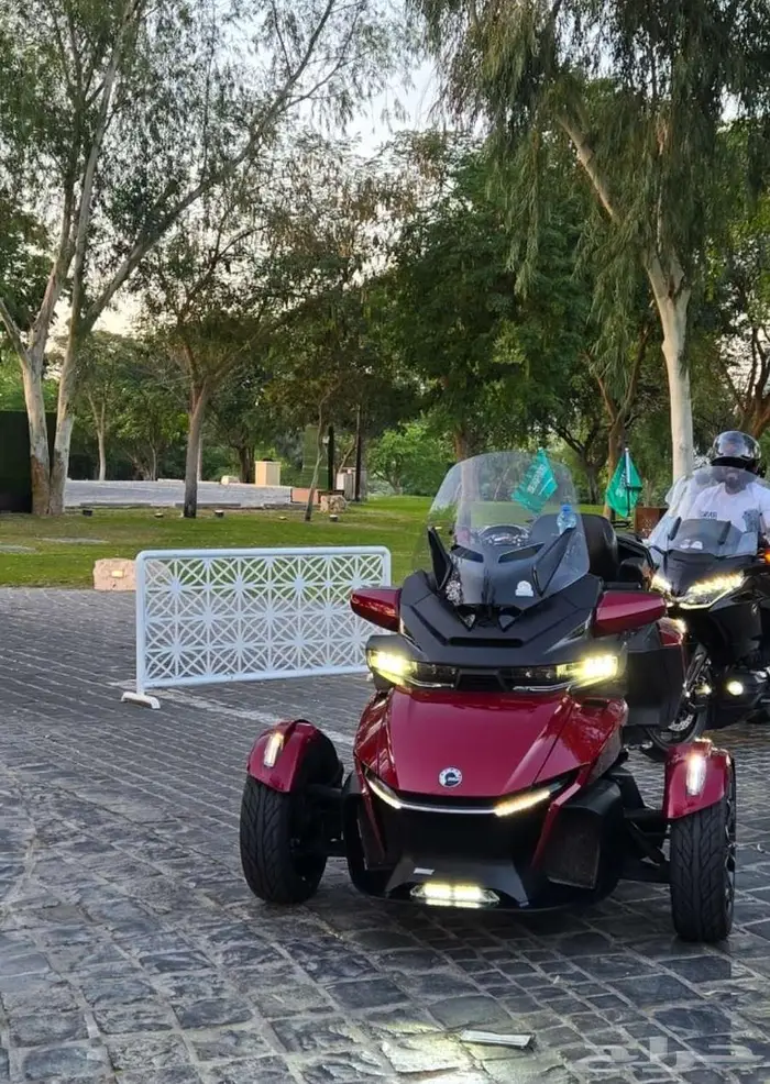 دباب كانام سبيدر RT 20 مديل 2021 can am spider limited 6
