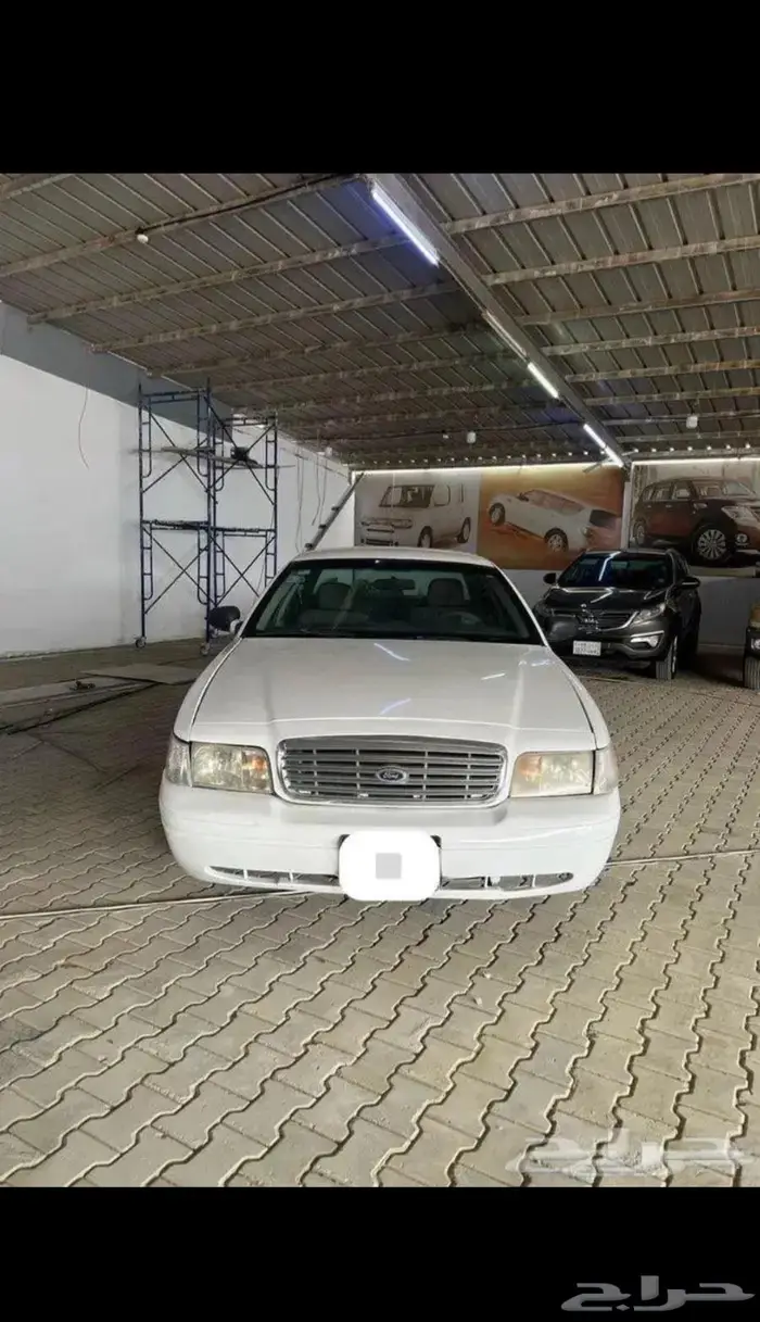 للبيع فورد 2003 بوليسي 7