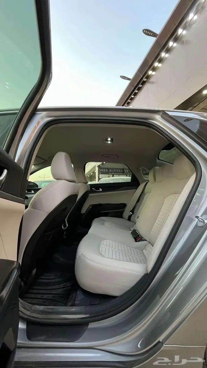 كيا K5 2023 مكينة 2000 ممشي 15 الف استخدام راقي 6
