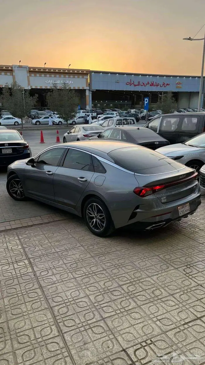 كيا K5 2023 مكينة 2000 ممشي 15 الف استخدام راقي 5