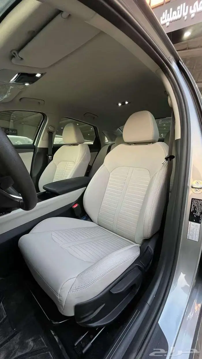كيا K5 2023 مكينة 2000 ممشي 15 الف استخدام راقي 8