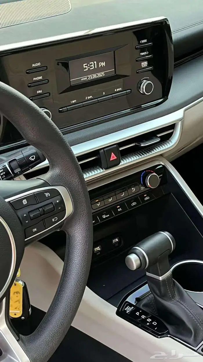 كيا K5 2023 مكينة 2000 ممشي 15 الف استخدام راقي 12
