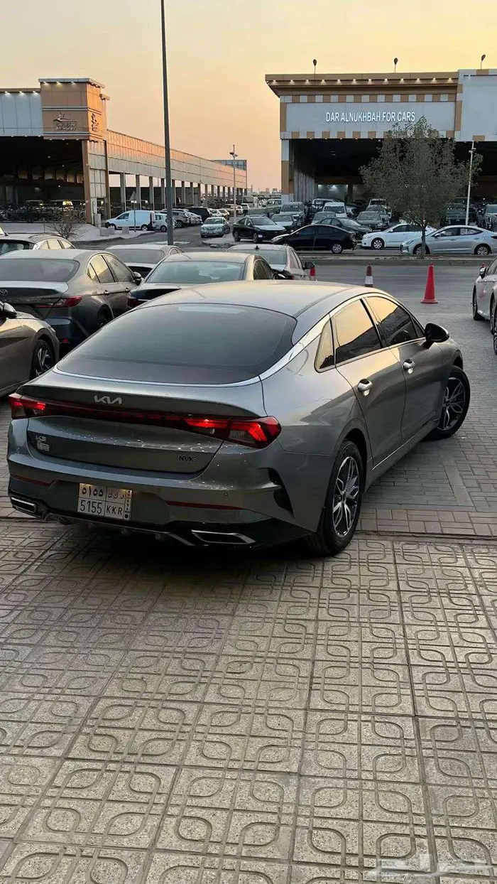 كيا K5 2023 مكينة 2000 ممشي 15 الف استخدام راقي 3