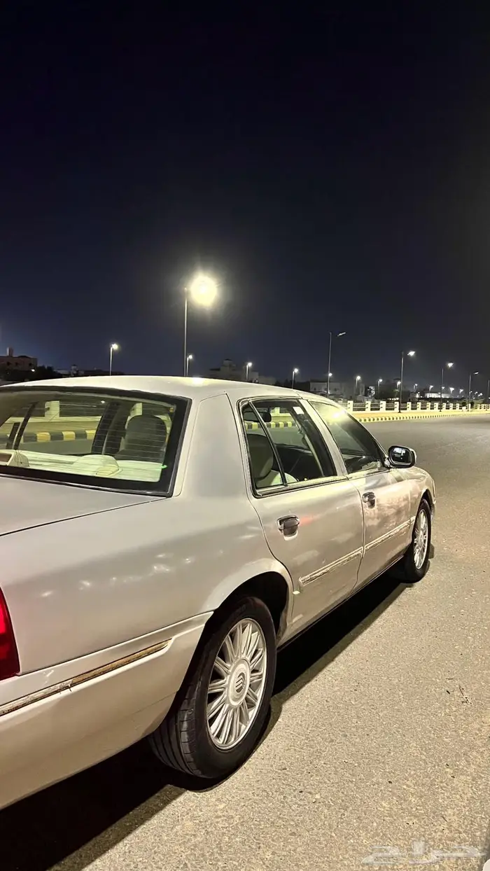فورد ماركيز سعودي 2009 نظيف 4