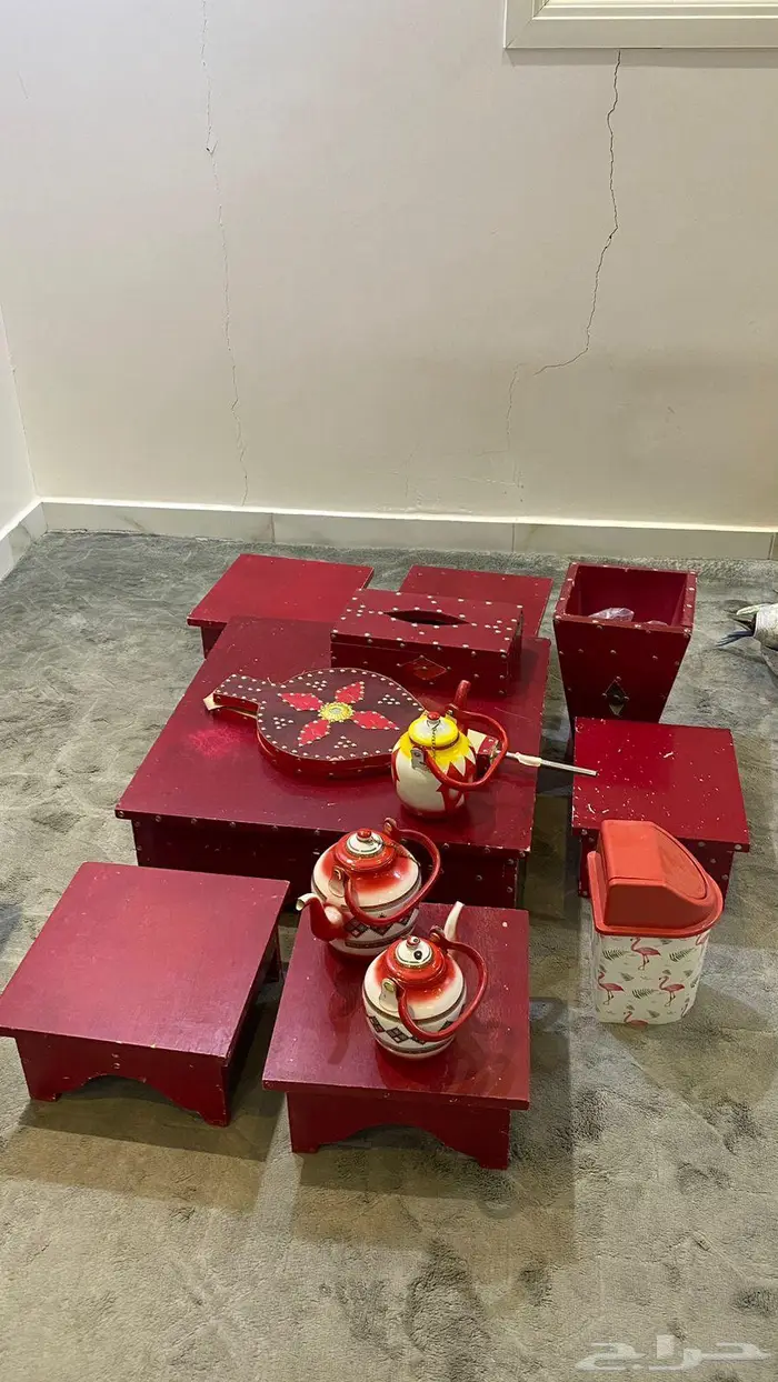 للبيع أثاث مشب تراثي وطاولة تلفزيون 0