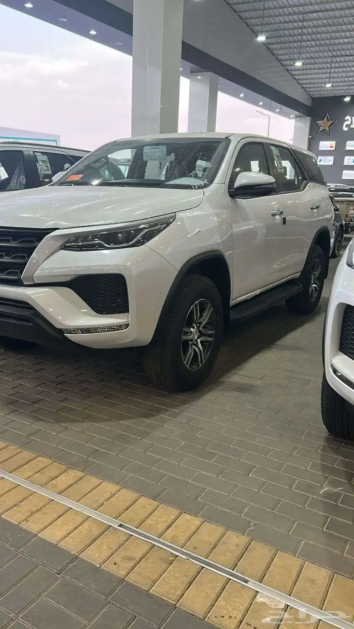 يا اخوان باالله الي عنده فورشنر 4 سرندل بدون دبل يفيدني 0