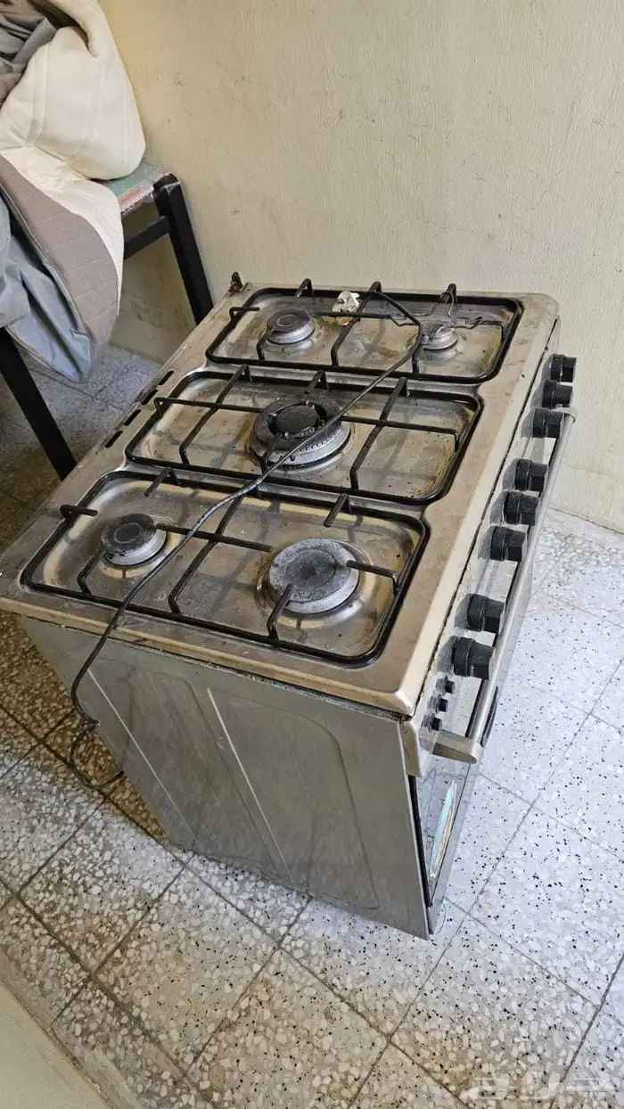 للبيع مكيف شباك و فرن 3