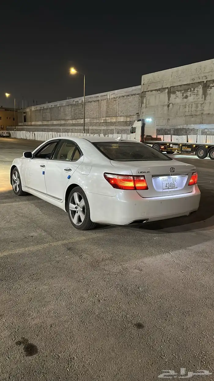 لكزس LSلوحات دبي 0