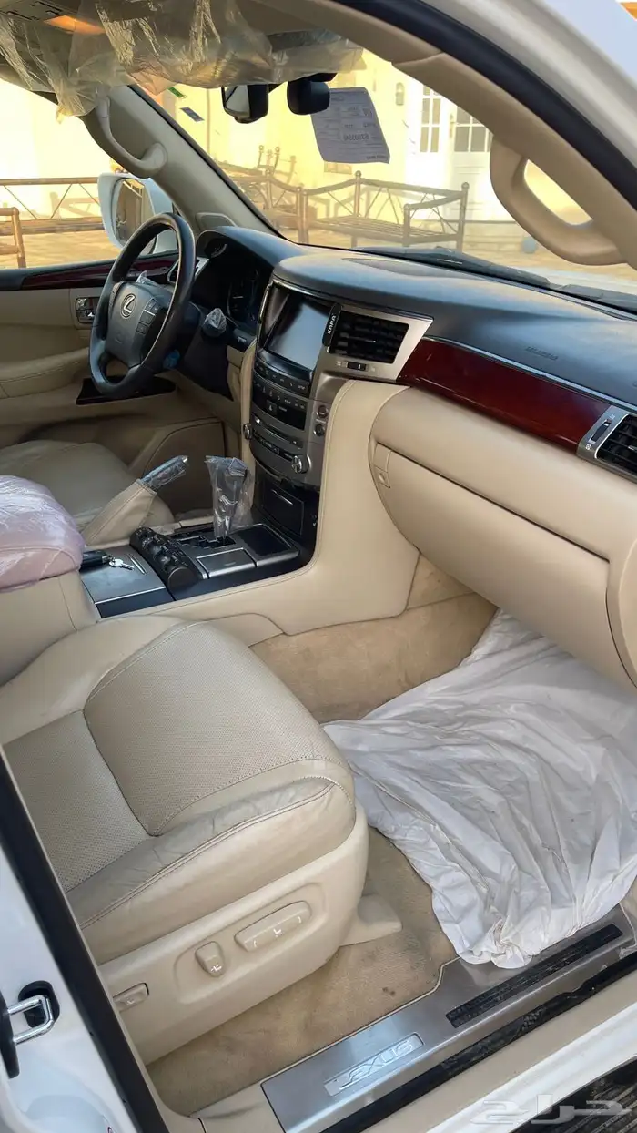 جيب لكزس 2012 5